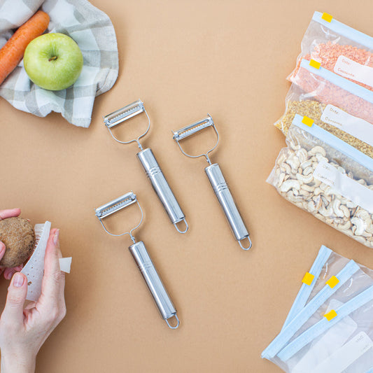 3 Food Peelers + 10 Conservations Bags + 1 Vegetable Sponge